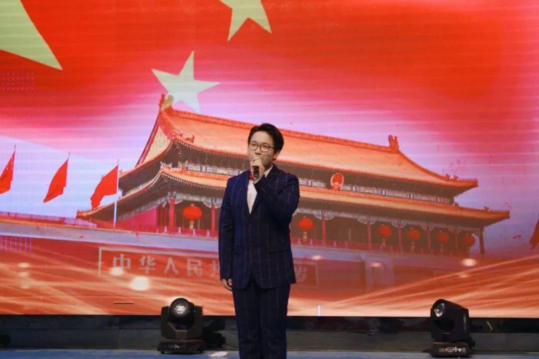 担忧生计被剥夺,上万名艺术家对AI公司发起集体诉讼